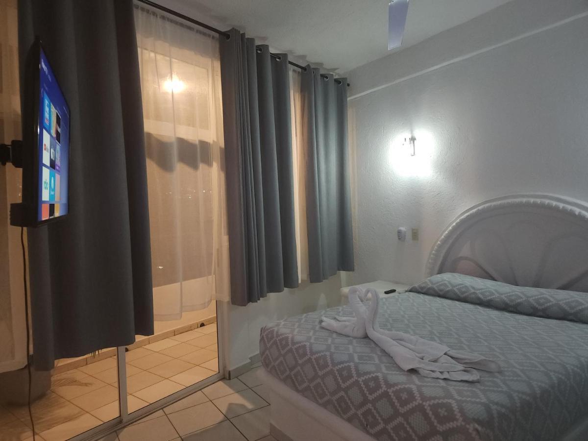 1 Bedroom Apt With Ac , Tv , Wi-Fi Near Dt And Beach Zihuatanejo Esterno foto